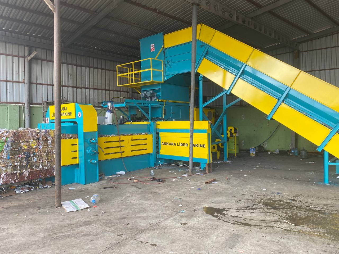 Konveyör bantla beslenen kağıt balya presi hattı